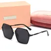 Sunglasses top 22ss Ladies Luxury Designer Sunglasses Men Fashion Trend UV Protection sun glasses