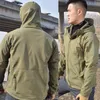 5XL Set da caccia Abbigliamento tattico Giubbotti Pantaloni Uomo Giacca in pile Esercito Antivento Camo Suit Giacche a vento Militare Trekking Soft Shell