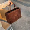 Sacs de soirée Fausse fourrure Weave Treillis Grand sac fourre-tout hiver de haute qualité en laine d'agneau en peluche sac à main pour femmes shopping