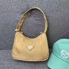 Porte-clés de luxe Mini sac designer joli portefeuille de changement fait à la main en cuir porte-clés mode hommes et femmes sac à main penda2595