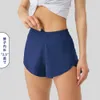 Lu-16 sommarspår som 2,5-tums Hoty Hot Shorts Loose Breattable Snabbtorkning Sport Women's Yoga Pants kjol Mångsidig casual sidoficka underkläder underkläder
