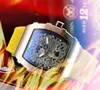 Orologi da polso al quarzo con quadrante scheletro alla moda più alla moda da uomo 43mm Sapphire Cystal Orologi da polso impermeabili in gomma siliconica trasparente