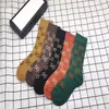 Toda la moda de lujo deporte corto g calcetines estilo de la calle raya deportes calcetín de baloncesto para hombres y ms 5 unids / lote diseñador para hombre With308h