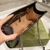 Fantastiska kvinnor totes shopping väskor axel väska kedja luxurys designers handväska mode vintage handväskor crossbody clutch läder tyg marmont