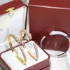 Panthere Series Bangle 18 K Gold Never Fade Oficjalna replika biżuteria Najwyższa jakość luksusowa marka Banles klasyczny styl damski Bracele3467336