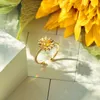 女性用のヒマワリのリング植物デザインアクセサリーミニフィンガー調整可能オープンリングバレンタインデーGFIT