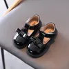 Girls Leather Shoes Kids Fashion Style British Oxfords T strap مع Bow Knot Spring Autumn Childen Flats Soft 220525