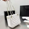 2022 Fashion Bucket Bag Lychee Pattern Mini Totes French Designer Handbag 4 Color Leather Bag Women's One Crossbody محافظ الفخامة