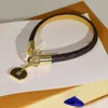 Merk Klassieke Vintage Clover Mannen Vrouwen Armbanden Europese Mode Paar Bedelarmband Designer Hoge Kwaliteit Handgemaakte Lederen Armband Sieraden