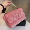 30C/25C 2022SS Womens Holiday 19 أكياس الترتر الكلاسيكية مغنية F/W كبيرة السعة المتشابكة متشابكة Crossbody Party Party Party Luxury Partyl