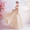 2022 Modest Nya Lace Appliques Bröllopsklänningar En linje Sheer Bateau Neckline Se igenom Knapp Backband Bridal Gown Cap Sleeves