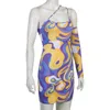 Платье для вечеринок Женская личностная печать контрастный цвет асимметричный дизайн строп U-образным вырезом на плечо с длинным рукавом плотный бедро
