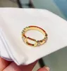 Designer de mode perle anneaux femmes en or bands de lettre