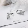 Clip-on vite indietro delicato zircone carino lettera orecchini a clip per le donne ragazze moda nessun piercing orecchio cartilagine gioielliclip-on