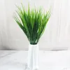 Flores decorativas grinaldas 7fork imitação verde folhas de grama artificial de plástico para noivado Casamento Decoração de trevo planta