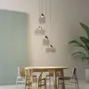Lampy wiszące szklane szklane żyrandol Post nowoczesny zwięzły lampa projektantów projektantów oryginalności między małym żyrandolem pojedynczym na głowie