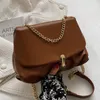 Elegante vrouwen ketting crossbody tas vrouwelijke zachte leren sac een hoofd schoudertas kantoor dame grote capaciteit handtassen portemonnees