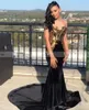 Sexig 2022 Gold Metal Applique Mermaid Long Prom Dresses Black Off the Shoulder Satin Sweep Train Formal Party Evening Gowns BC0991