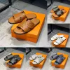 Men Slippers Designer Leather Sandals Izmir Flip Flop Heritage Calfskin Sandals Luxury Summer Beach Shoes Classic Brown Black Whit291b