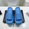 منصة منصة Dersigner Sandals Ti Sandal Fashion Women Slippers Wedge Heels Clipper 10cm حفل زفاف حزب الهلام روببي