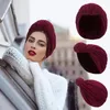 Neue Modesmützenkull Caps Elegant Silver Turban für Frauen Muslim Hijab Scurte Soild Color Ladies Mützen Caps Stirnband