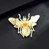 Vintage Enamel Diamond Honey Bee Brooches Pins For Men Women Elegant Rhinestone Flowers Brooch Mental Clothing Coat Jewelry Accessories