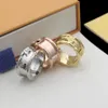 Femmes Bague De Luxe Designer Hommes Femmes V-Forme Zircone Style De Mode Classique Bijoux 18k Plaqué Or Rose Anneaux SZ 6-9