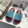 2022 Hoogwaardige nieuwe dames klassieke slippers luxe designer schoenen canvas rubber non slip Soled sandalen vrije tijd mode strand slippers maat 35-44