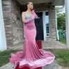 Robe de bal rose sexy pour femmes africaines, en velours, col rond, serré, perles, paillettes, sans manches, longues, robes de soirée