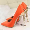 Metal Carved Thin Heel High Heels Pumps Women Shoes 2020 Sexy Pointed Toe Ladies Fashion Candy Colors Wedding Woman 220531