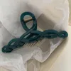 النسخة الكورية من اللون البسيط Candy Color 13cm Twist Twist Hair Claw للفتيات الأنيقة Plastlic Shark Clip