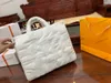 Onthego mm tote bubblegram facs monograms monograms empreinte giant giant منتفخ من الجلد منتفخة حقيبة يد فاخرة مصمم حقيبة تسوق