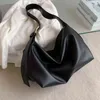 Мягкая кожаная кожаная сумка для плеча большой мощности 2021 бренд роскошные черные мешки с поперечным телеви