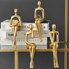 Statue dorée Figurines abstraites pour intérieur Nordic Home Décoration Accessoires Salon Résine Embellissements Bureau Décor 220329