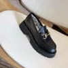 Kalın çözülmüş sıradan ayakkabılar kadın seyahat deri bağcıklı spor ayakkabı% 100 cowhide moda bayan tasarımcı koşu eğitmenleri mektuplar platform süet spor ayakkabı boyutu 35-42-45