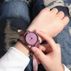 ساعة معصم بسيطة جولة الكوارتز الرجعية راتترو معصم عرضية للأزواج من الجلد حزام عصري على مدار الساعة فتاة wristwatch فتاة