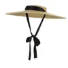Berets Summer Big Natural Pszenice Straw Hats for Women Handmad szeroka brzegi plażowe czapki eleganckie, płaskie, długie wstążki koronkowe hatberets