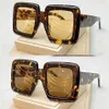 Kvinnor överdimensionerade fyrkantiga solglasögon 5725 Glossy Plate Frame Metal G Letter Legs Fashion Style UV400 Fashion Glasses 0783s With Ori12800519