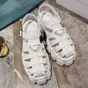 Nieuwste Designer Sandals Foam Rubber Sandal Dames Platform Slides Driehoek Metalen Slippers Ronde Teen Retro Loafers