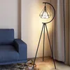 Lampy podłogowe nordycka lampa diamentowa nowoczesna prosta sypialnia sztuka żelaza światła salonu sofa stojąca domek