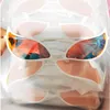 Óculos de sol One Piece Cosplay Donquixote Doflamingo para homens moda tendência vintage masculino Eyewear Eyewear UV400 Metal Glasses Shortes1039220