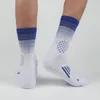 جوارب كرة السلة المصممة للرجال الجوارب الرياضية في الهواء الطلق متوسطة أنبوب جورب سميك منشفة أسفل العرق امتصاص التنس التنفس الجوارب اللياقة البدنية