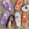 Маленький медведь шлепанцы сандалии женские летние платформы пляжа повседневная обувь 2022 ins девичья не скольжения мультфильмы тапочки