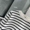 Damen-Pullover, Designer-Frühlings-Navy-Stil, schwarz-weiß gestreifter Jacquard-Rundhals-Langarm-Kurzwollpullover 2URX