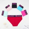 Cotton bragas para mujeres Resumen de mujeres 6pcs/set cortometrajes de altura media sexy letra de moda m/l/xl bikini femenino