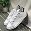 2022 MENSEMENTS FREE SUPERSTAR SUPERSAR COSTOCH SHOIRS DICKET DIRECTRAIRE BLANC ROSE BLUE BLUE SUPERSTARS 80S PRIDE SAUTURES Super Star Women Men Men Sport Sneakers Y97