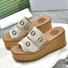 Strandslippers mode Dikke bodem ontwerper Schoen Cartoon pantoffel Alfabet dame Dames Schoenen Platform Sleehakken Sandalen stoffen letter Hoge hak Slippers Hakken maat 35-41-42