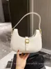 Demi-lune sac de selle femmes concepteur épaule sous les bras sacs sacs à main de mode nouvelle arrivée 2022 été blanc fourre-tout luxes haute qualité sacs à main