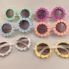 Belle fleur en forme de lunettes de soleil pour filles lunettes de plage décoratif mode lunettes de soleil accessoires de fête 2022