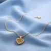 Pendanthalsband Trendiga CZ Zircon Heart Love Halsband Chokers Gold Metal Link Chain Cleavicle Vintage Jewelry GiftSpendant
